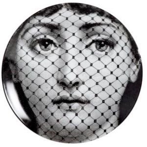 Meet your Posher, Leslie